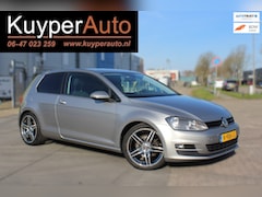 Volkswagen Golf - 1.2 TSI Trendline navi airco multimedia voorb