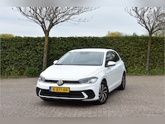 Volkswagen Polo - 1.0 TSI Life NAP PDC LED IQ-drive Carplay virtueel-cp 1e eigenaar