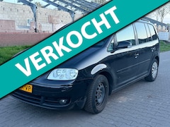 Volkswagen Touran - 2.0-16V FSI Highline/7Persoons/cruise control/Apk