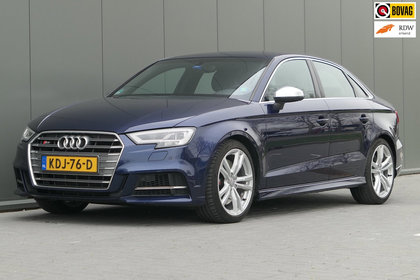 Audi A3 Limousine - 2.0 TFSI S3 quattro Pro Line Plus Digital Dash stoelverwarming - AutoWereld.nl