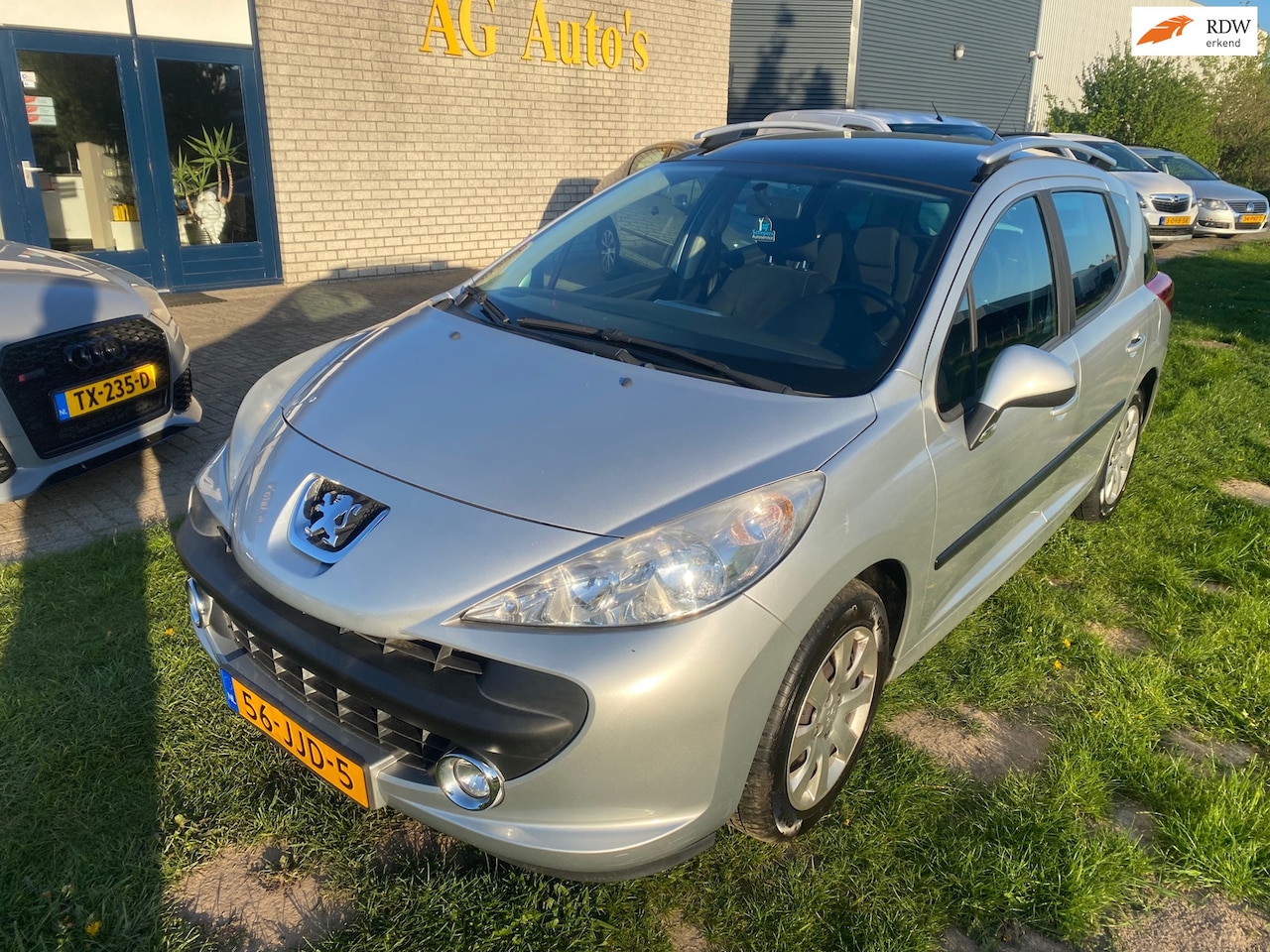Peugeot 207 SW - 1.6 VTi XS panorama dak trekhaak - AutoWereld.nl