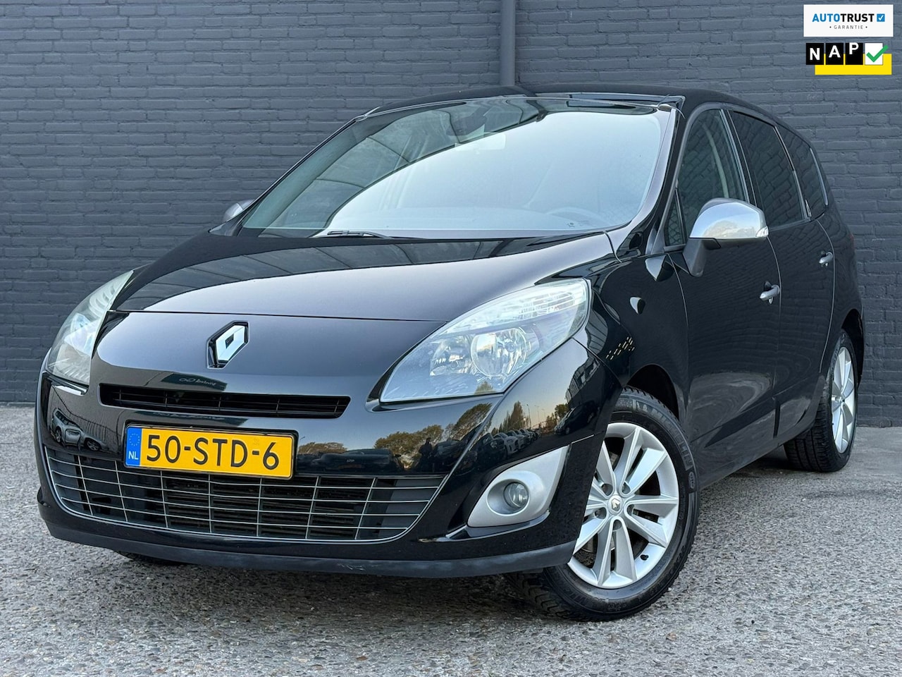 Renault Grand Scénic - 1.4 TCe Parisienne NAVI | AIRCO | TREKHAAK | CRUISE | PDC | NWE APK - AutoWereld.nl