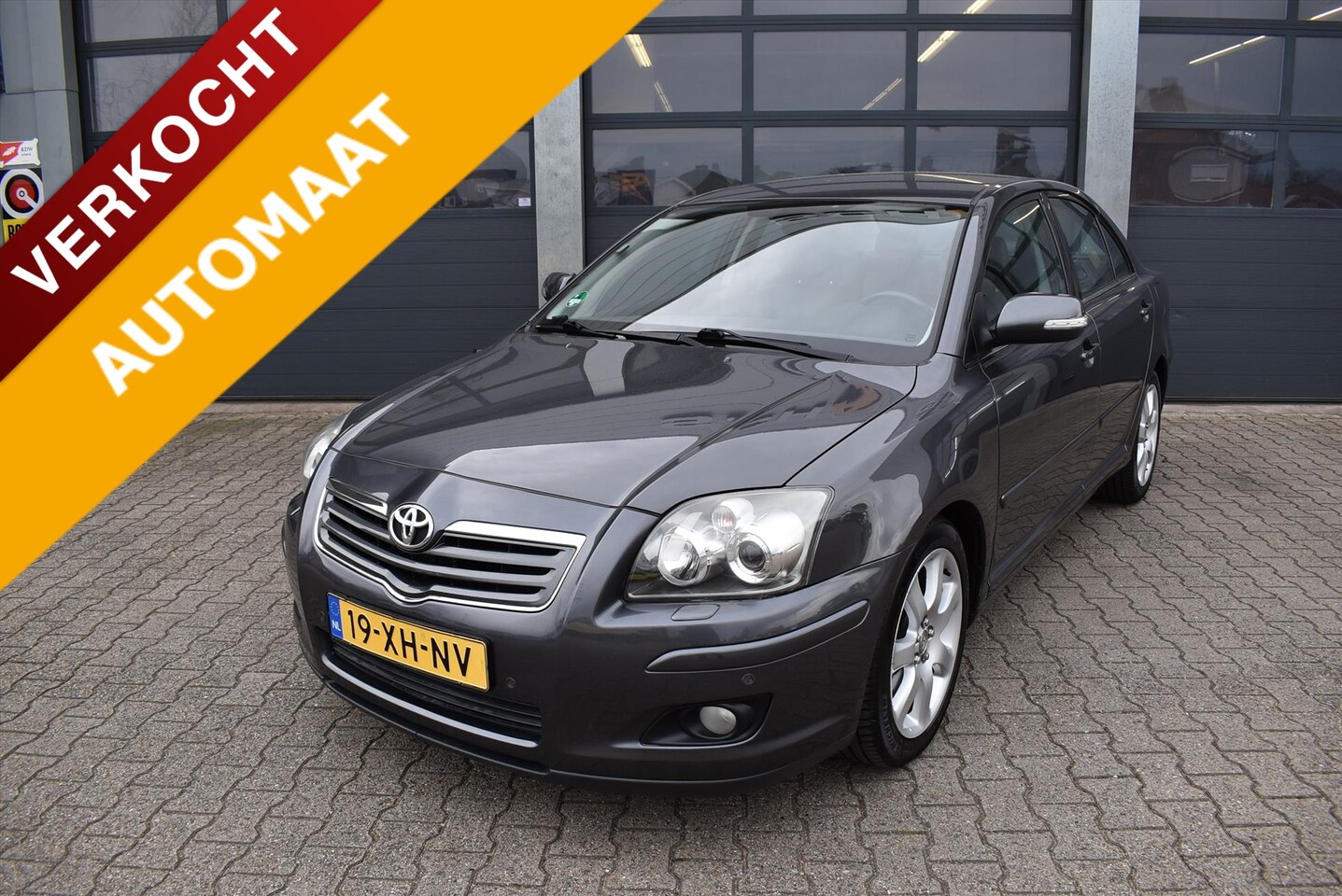 Toyota Avensis - 2.4 16V VVT-I Executive Business - AutoWereld.nl