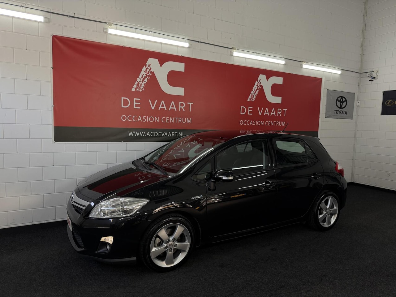 Toyota Auris - 1.8 Full Hybrid Executive - NAVI/LEER/CAM/NAP - AutoWereld.nl