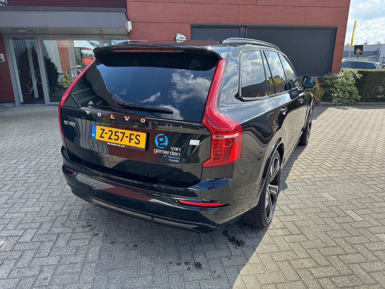 Volvo XC90 - 2.0 T8 Recharge AWD Ultimate Bright Luchtvering, massage, B&W geluid, nw zomerbanden - AutoWereld.nl