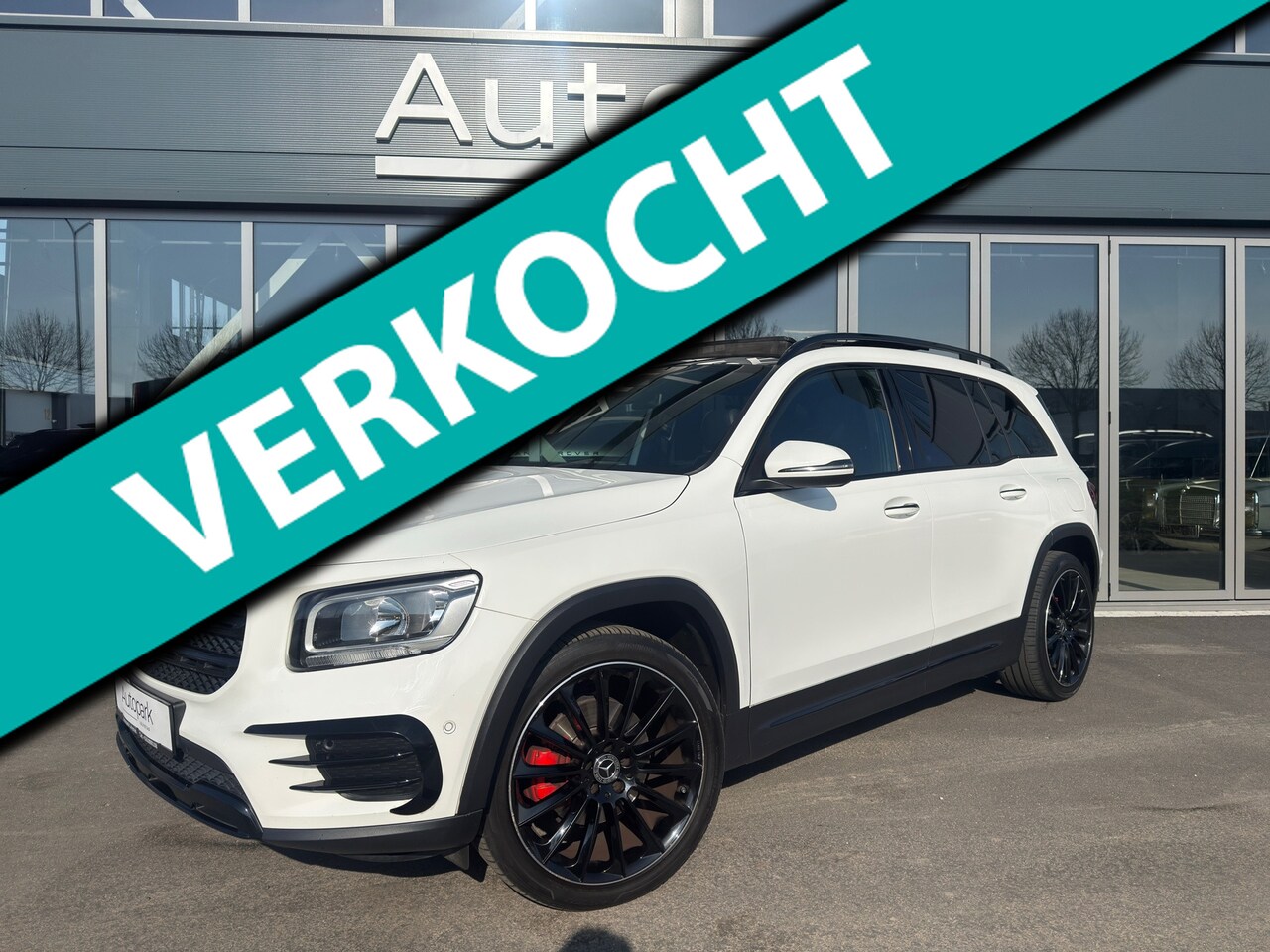 Mercedes-Benz GLB - 200 Business AMG LINE PANO LED - AutoWereld.nl