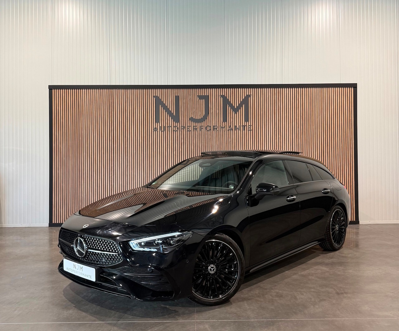 Mercedes-Benz CLA-klasse Shooting Brake - 200 AMG|Pano|Memory|Burmester|VOL - AutoWereld.nl