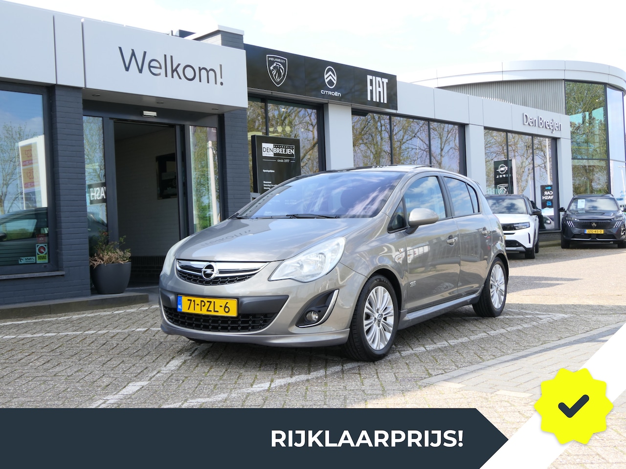 Opel Corsa - 1.4 100pk Cosmo | OPC Line | Panoramadak - AutoWereld.nl