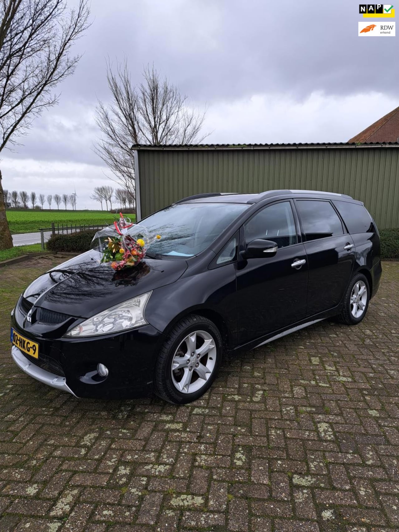 Mitsubishi Grandis - 2.4-16V InSport 7 persoons - AutoWereld.nl