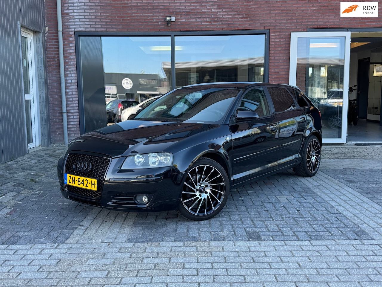 Audi A3 Sportback - 2.0 FSI Attraction | Navi | Stoelverwarming | Clima | - AutoWereld.nl