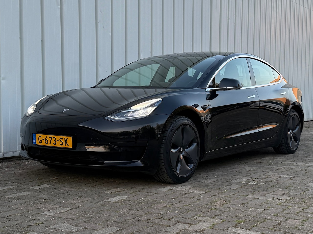 Tesla Model 3 - Standard RWD Plus 60 kWh Trekhaak, trekgewicht - AutoWereld.nl