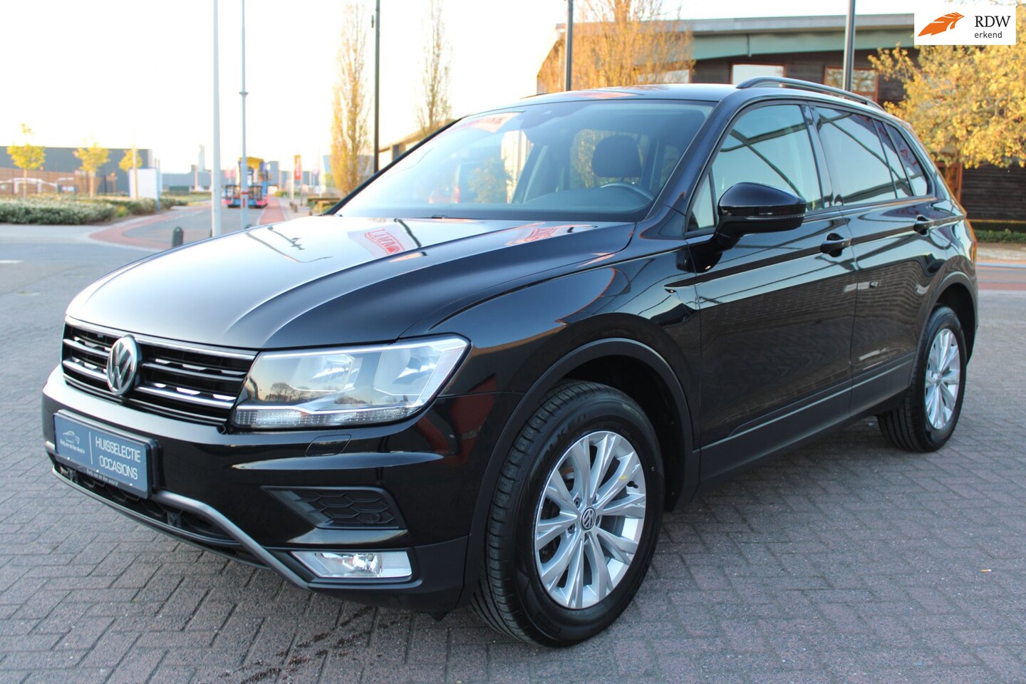 Volkswagen Tiguan - 1.4 TSI Trend&Fun 4Motion CARAVANTREKKER TREKHAAK - AutoWereld.nl