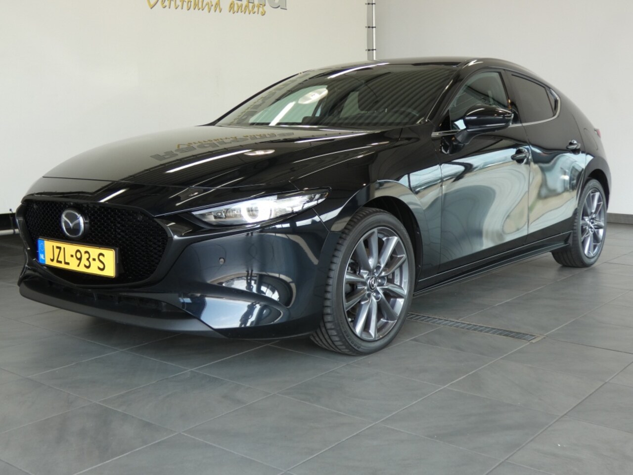 Mazda 3 - 2.0 e-SA-G Comfort Bose 360 Cam, 18 inch - AutoWereld.nl