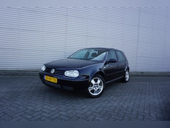 Volkswagen Golf - 1.6-16V Trendline Airco / Cruise / Elektr. ramen / Trekhaak / Lm velgen / NAP / APK t/m 01