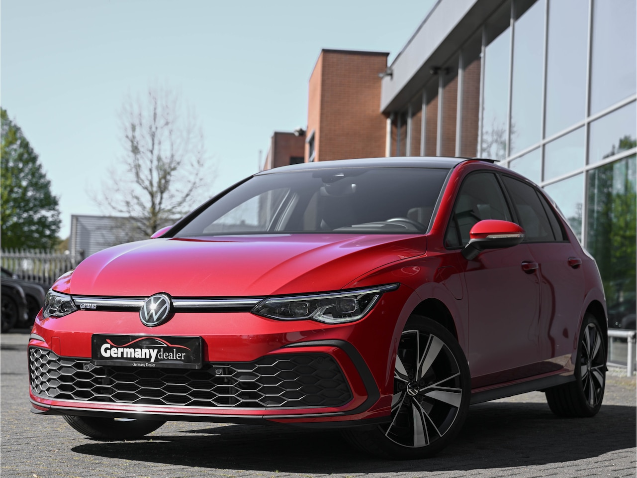 Volkswagen Golf - 1.4 eHybrid GTE Pano Head-Up Keyless IQ-Led Tr-Haak Camera ACC Side/Lane VOL!! - AutoWereld.nl