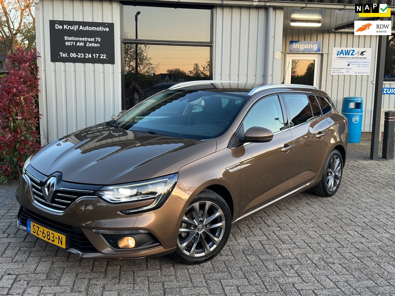 Renault Mégane Estate - 1.2 TCe Série Signature Exclusiv|CAMERA|BOSE|MASSAGE|PDC|NAVI|LMV|CARPLAY|CRUISE|LEDER|KEY - AutoWereld.nl