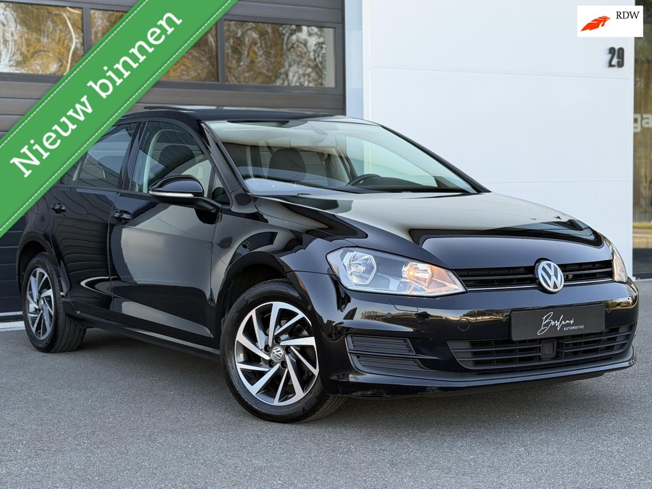 Volkswagen Golf - 1.2 TSI Edition Panodak | ACC | Automaat - AutoWereld.nl