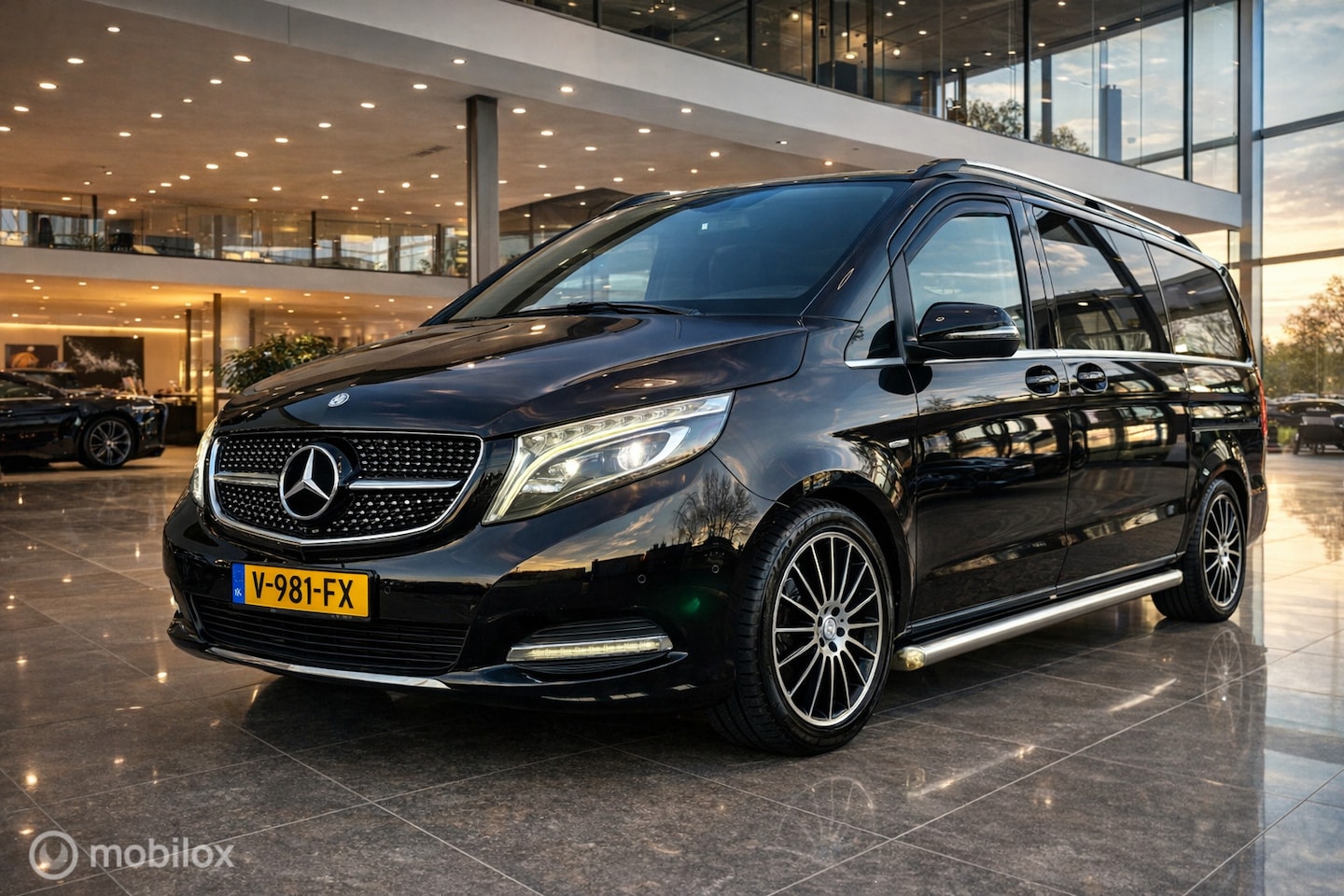 Mercedes-Benz V-klasse - 250d Lang DC Avantgarde Edition 250d Lang DC Avantgarde Edition - AutoWereld.nl