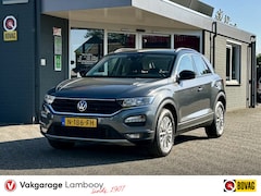 Volkswagen T-Roc - 1.0 TSI 110PK Style Navi Camera Carplay 1e eigenaar