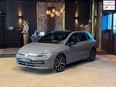Volkswagen Golf - 1.5 eTSI R-Line|50 Edition|PANO|FULL OPTIONS