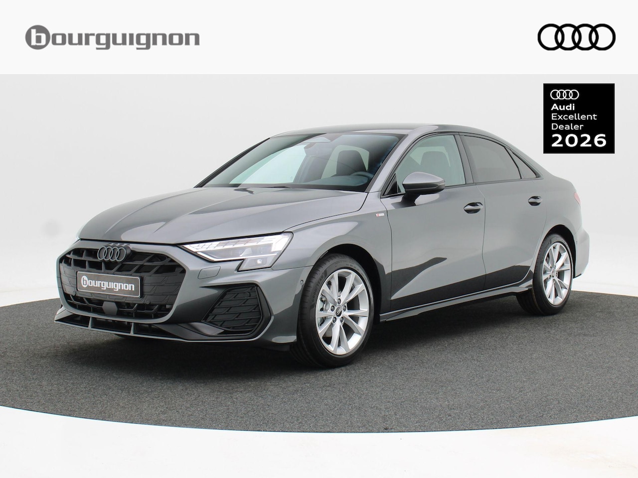 Audi A3 Limousine - 30 TFSI | S edition | 116 PK | Optiek zwart plus | Privacyglas | 17 inch velgen | - AutoWereld.nl