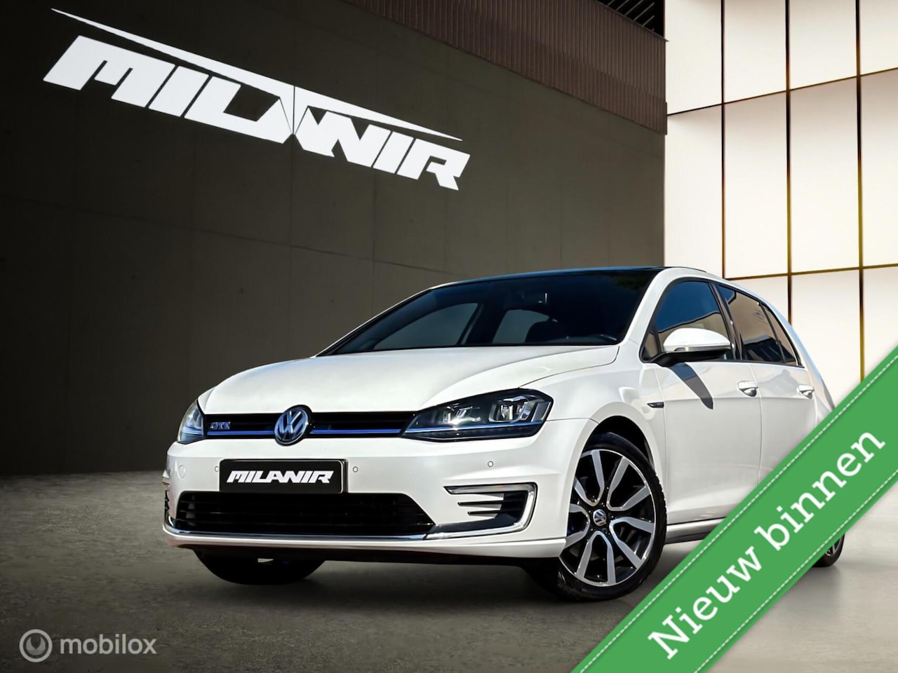 Volkswagen Golf - 1.4 TSI GTE 204pk | Pano | Sfeer | NL Auto - AutoWereld.nl