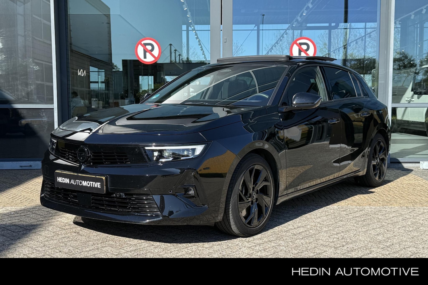 Opel Astra - 1.6 Hybrid GS Line | Panoramadak | Stoelverwarming | Ad. cruise control | - AutoWereld.nl