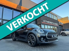 MINI Cooper - 1.5 business 136pk/Ned auto/Navi/Apple Carplay/Airco/Nap