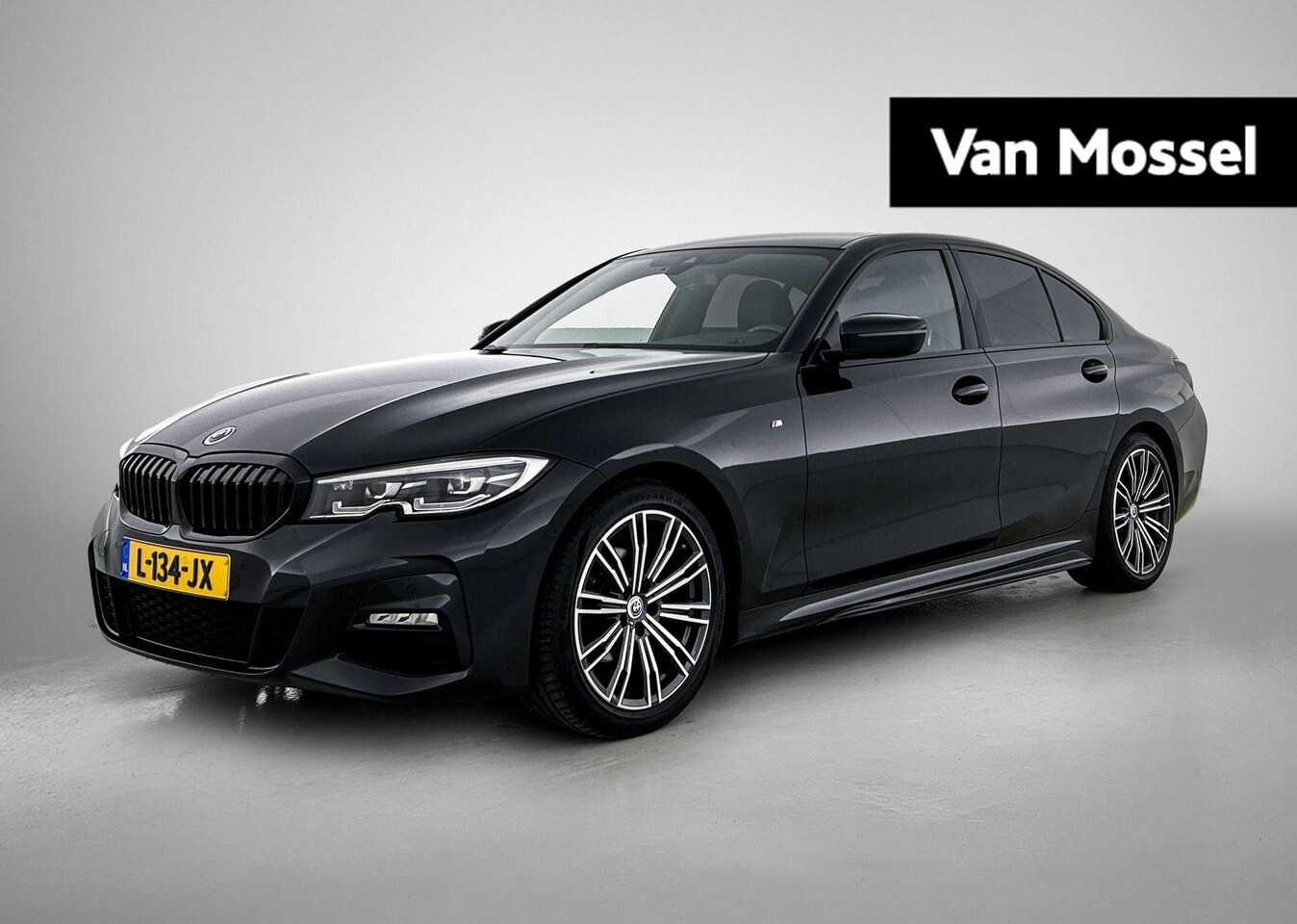 BMW 3-serie - 318i Business Edition | M-SPORT PAKKET | HALF LEDER-ALCANTARA INTERIEUR | ACHTERUITRIJCAME - AutoWereld.nl