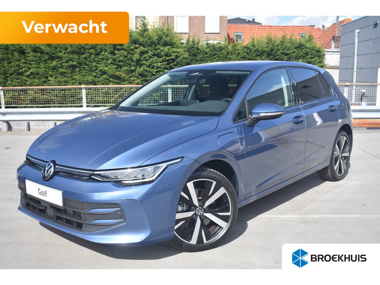 Volkswagen Golf - Life Edition eHybrid | 'App-Connect' draadloze smartphone integratie | Achterbank in ongel - AutoWereld.nl