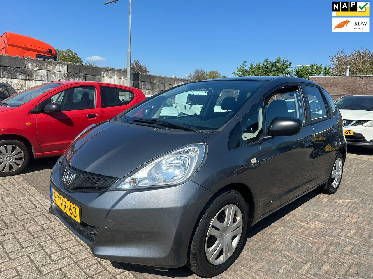 Honda Jazz - 1.2 Cool Plus AIRCO/ NW KOPPELING/ TREKHAAK! - AutoWereld.nl