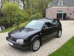 Volkswagen Golf - 2.3 V5 HIGHLINE 3drs NL-auto 1e eigenaar