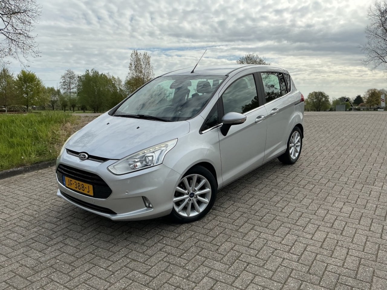 Ford B-Max - 1.0 ECOB. TITANIUM - AutoWereld.nl