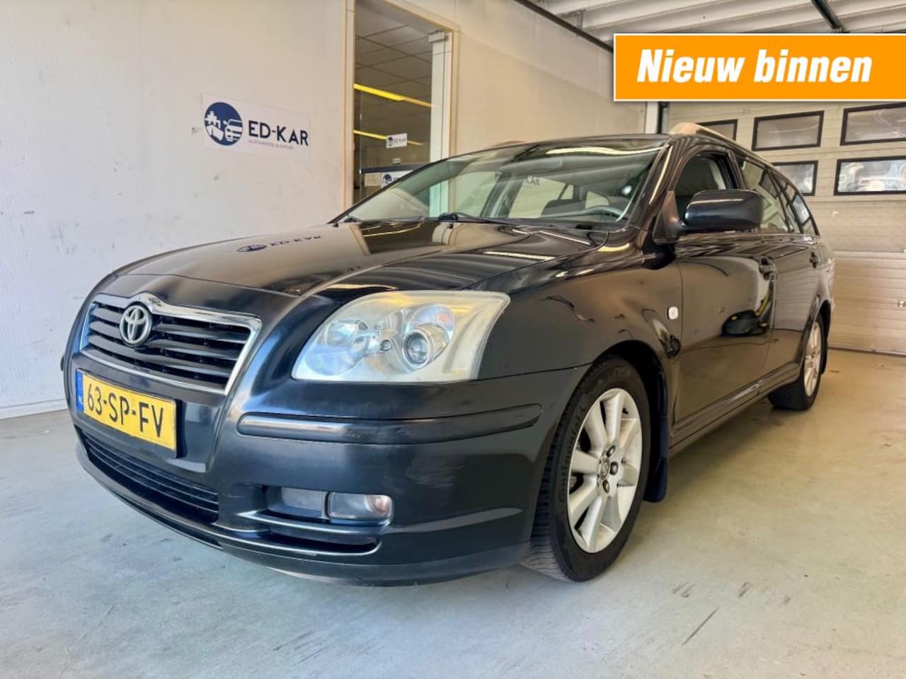 Toyota Avensis - 1.8 VVTi Linea Luna CLIMA LMV TREKHAAK NAP APK 4-2027 - AutoWereld.nl