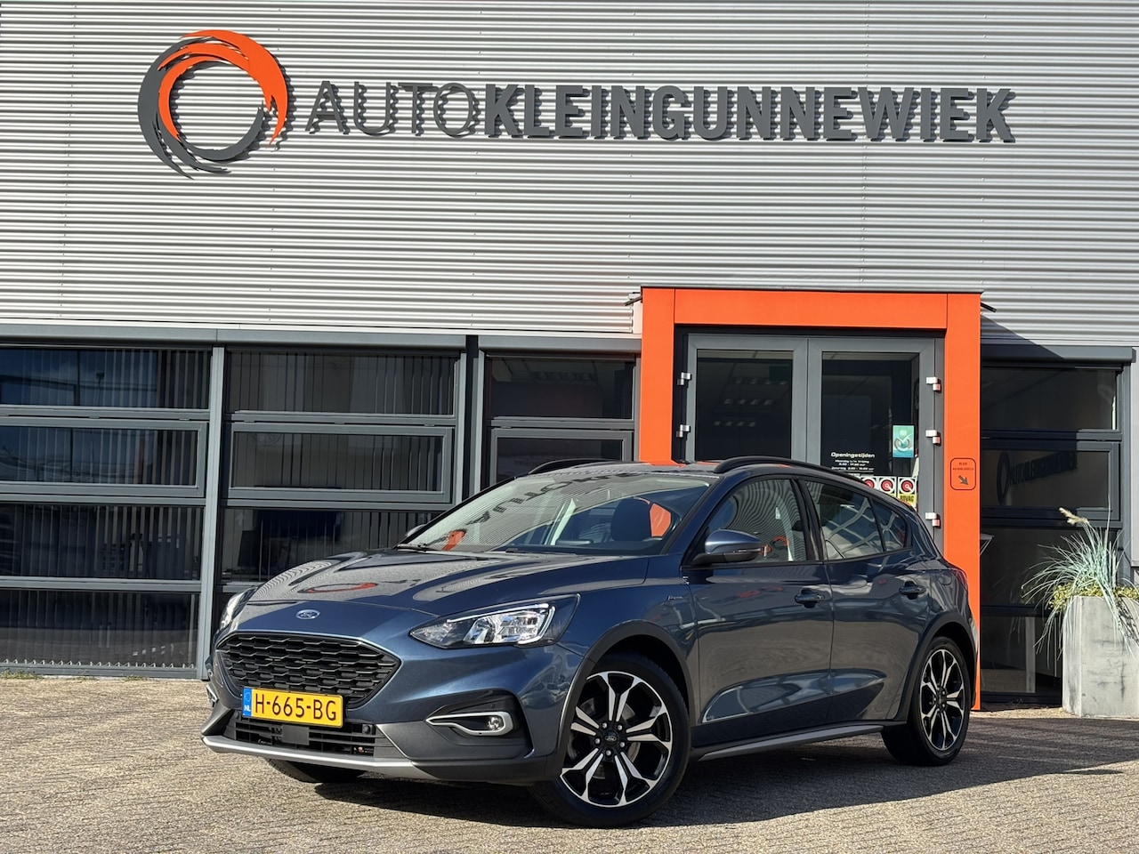 Ford Focus - 1.5 EcoBoost Active Business / Stoel, Stuur en Voorruitverwarming / Applecarplay/AndroidAu - AutoWereld.nl