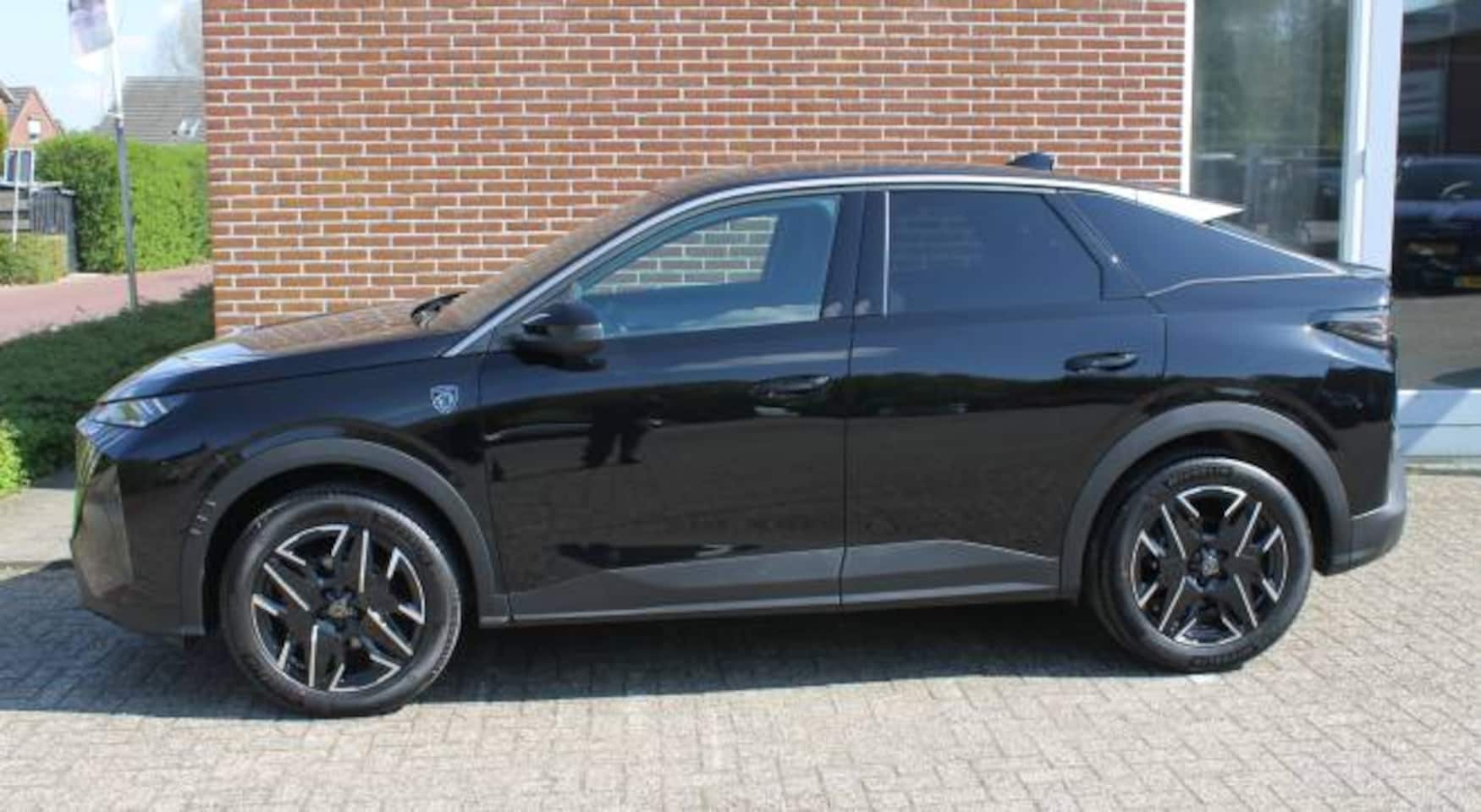 Peugeot 3008 - 1.2 HYBRID 145pk e-DCS6 GT