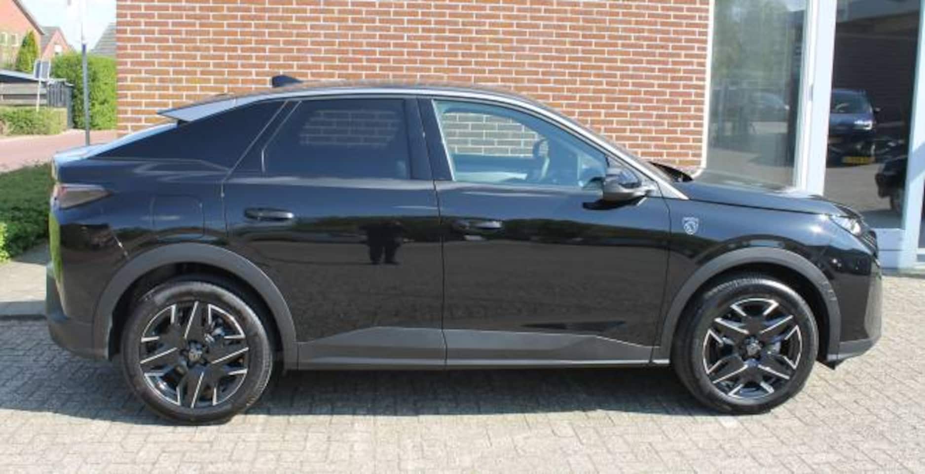 Peugeot 3008 - 1.2 HYBRID 145pk e-DCS6 GT