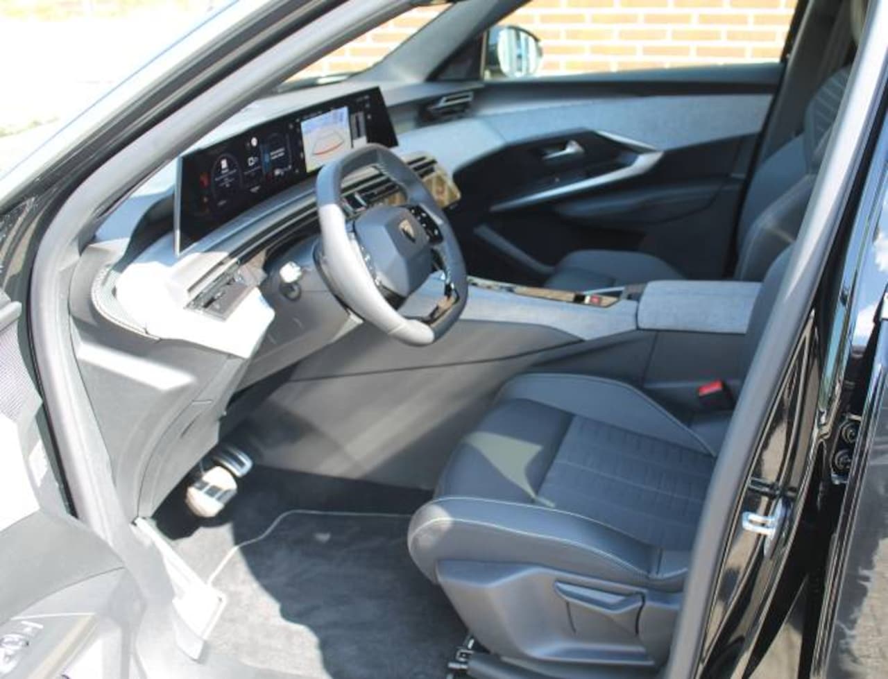 Peugeot 3008 - 1.2 HYBRID 145pk e-DCS6 GT