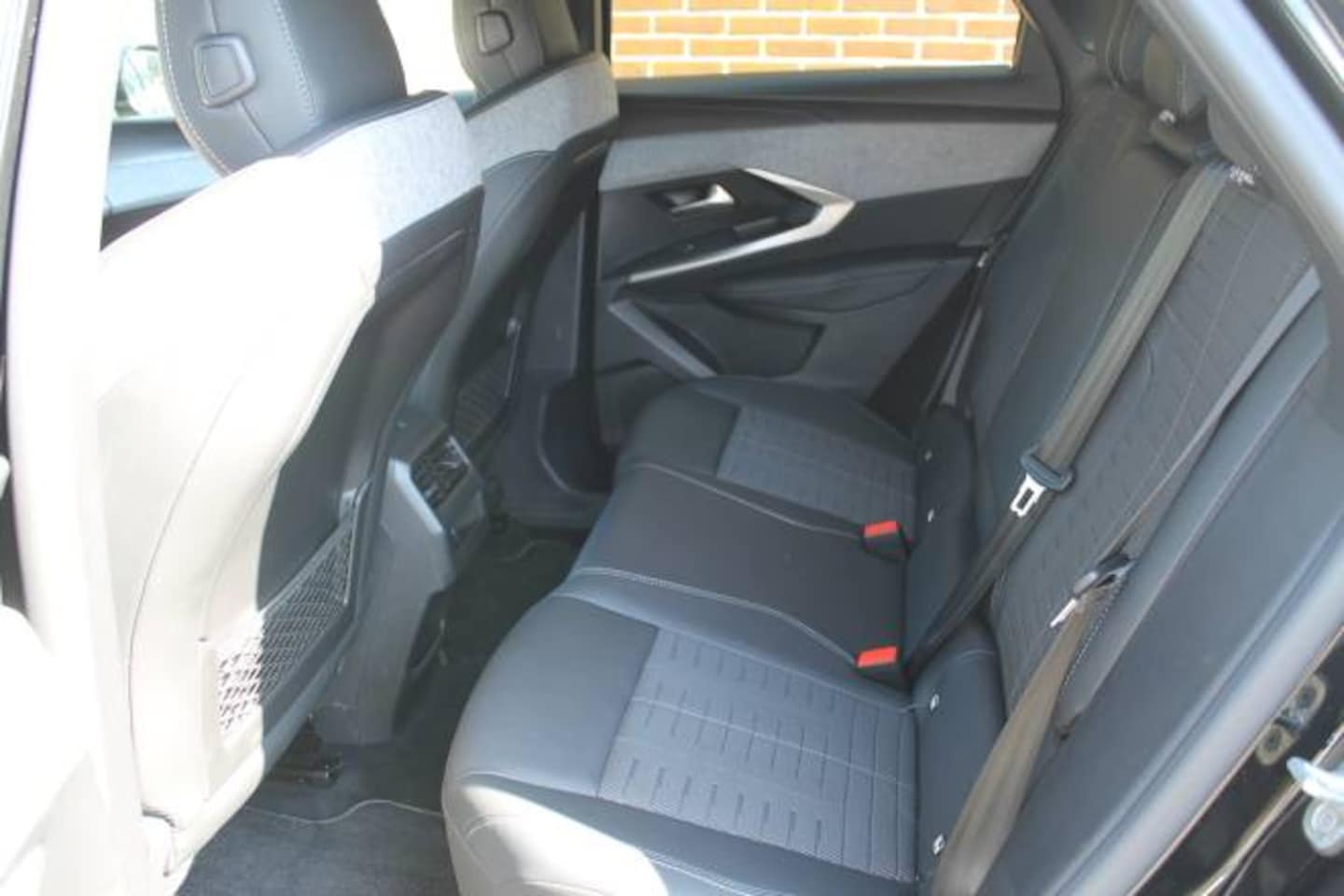 Peugeot 3008 - 1.2 HYBRID 145pk e-DCS6 GT