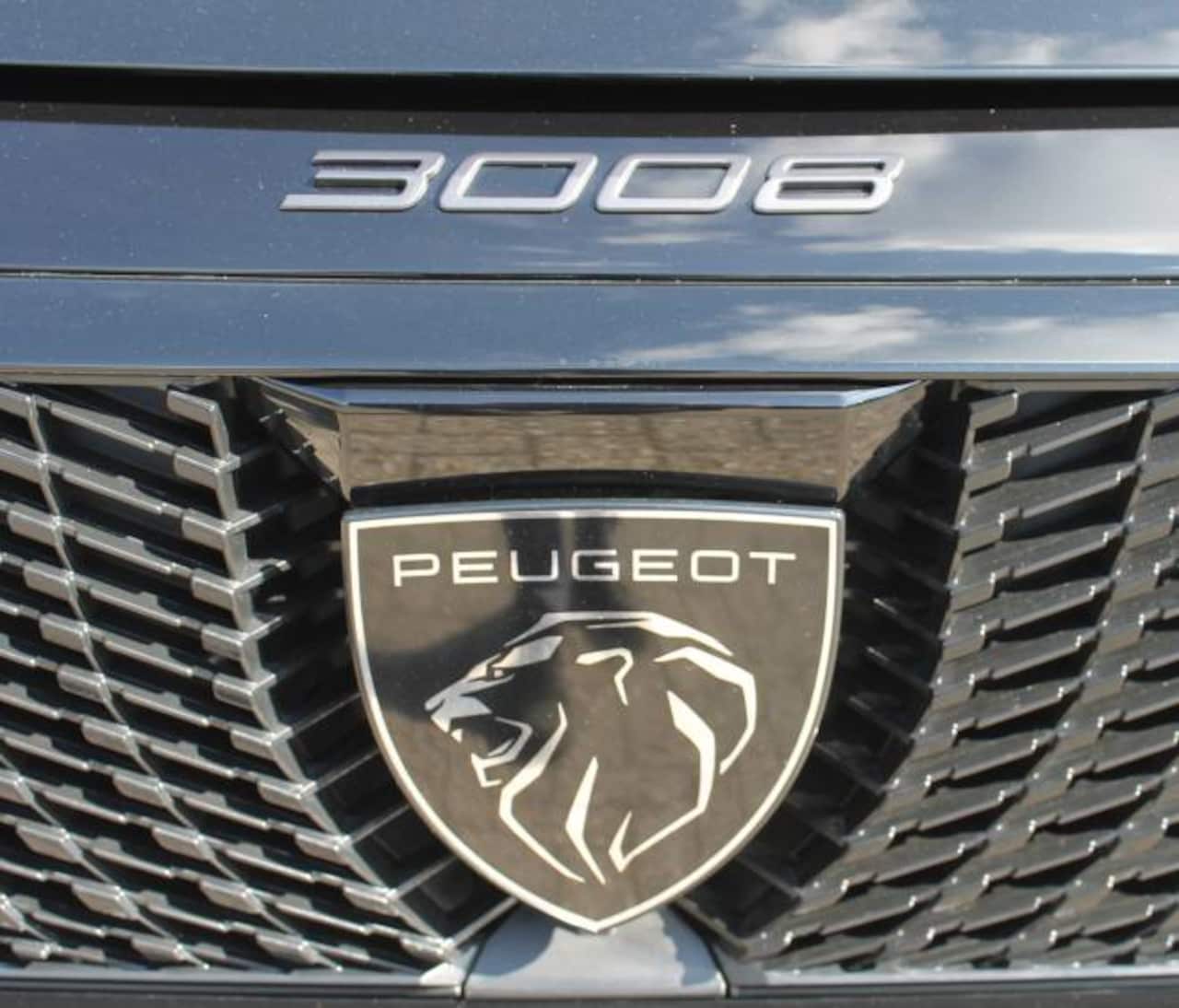 Peugeot 3008 - 1.2 HYBRID 145pk e-DCS6 GT