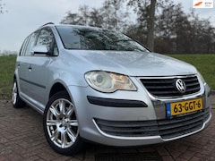 Volkswagen Touran - 1.6 Trendline