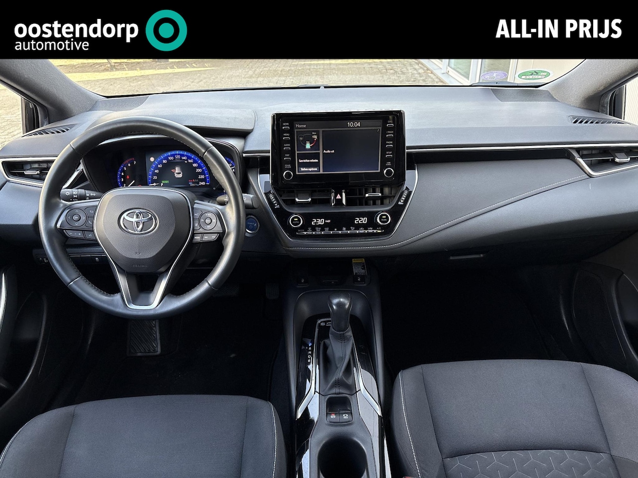 Toyota Corolla Touring Sports - 1.8 Hybrid Dynamic **ADAPTIEF CRUISE CONTROL/ KEYLESS/ STOELVERWARMING** - AutoWereld.nl