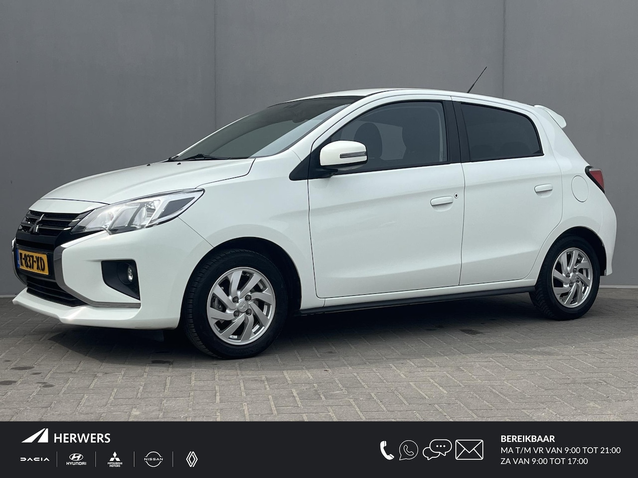 Mitsubishi Space Star - 1.2 Nova / Cruise Control / Stoel Verwarming / Navigatie / Keyless Entry/Start / Apple Car - AutoWereld.nl