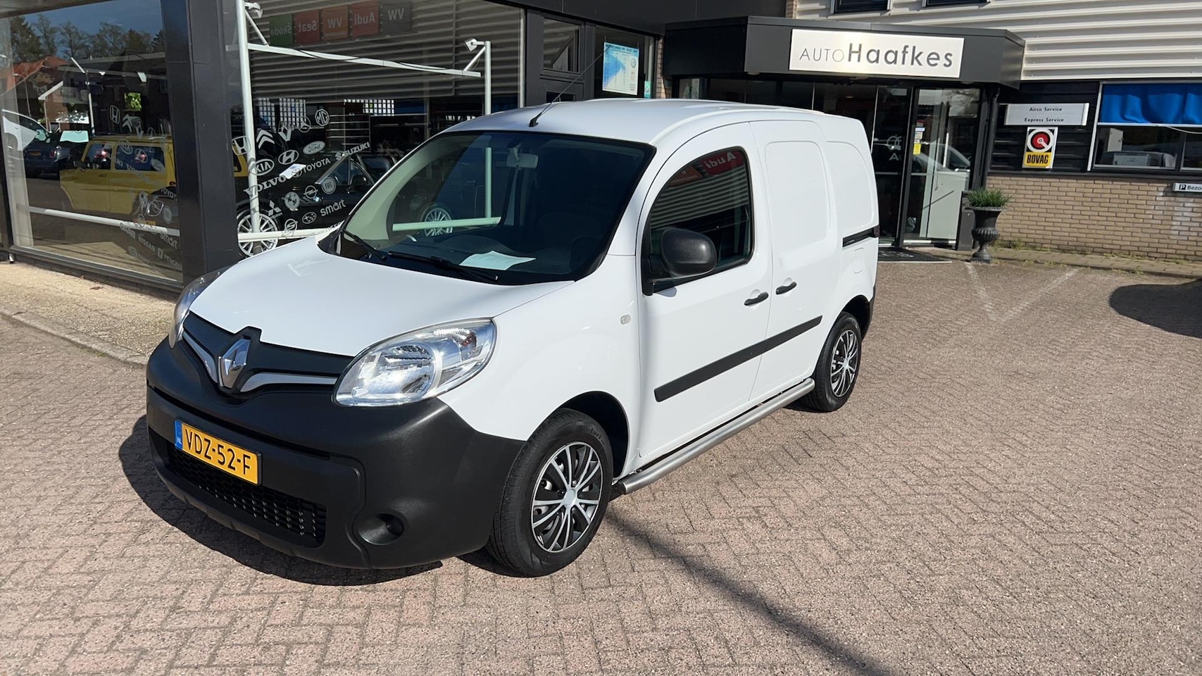 Renault Kangoo - 1.5 Blue dCi 80 Comfort Schuifdeur links en rechts, navi, tel, pdc etc.etc. - AutoWereld.nl
