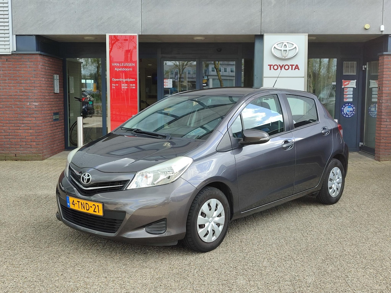 Toyota Yaris - 5-DEURS AIRCO EL-RAMEN EL-SPIEGELS NL-AUTO - AutoWereld.nl