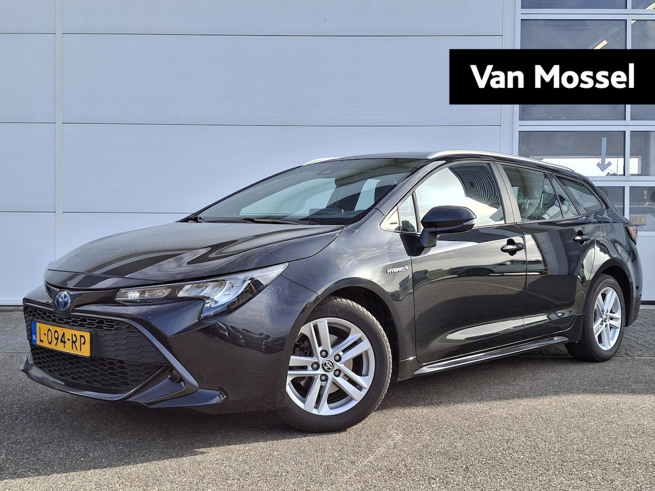 Toyota Corolla Touring Sports - 1.8 Hybrid Active | 1ᵉ Eigenaar! | Dealer Onderhouden | LED Koplampen | Adaptive Cruise Co - AutoWereld.nl