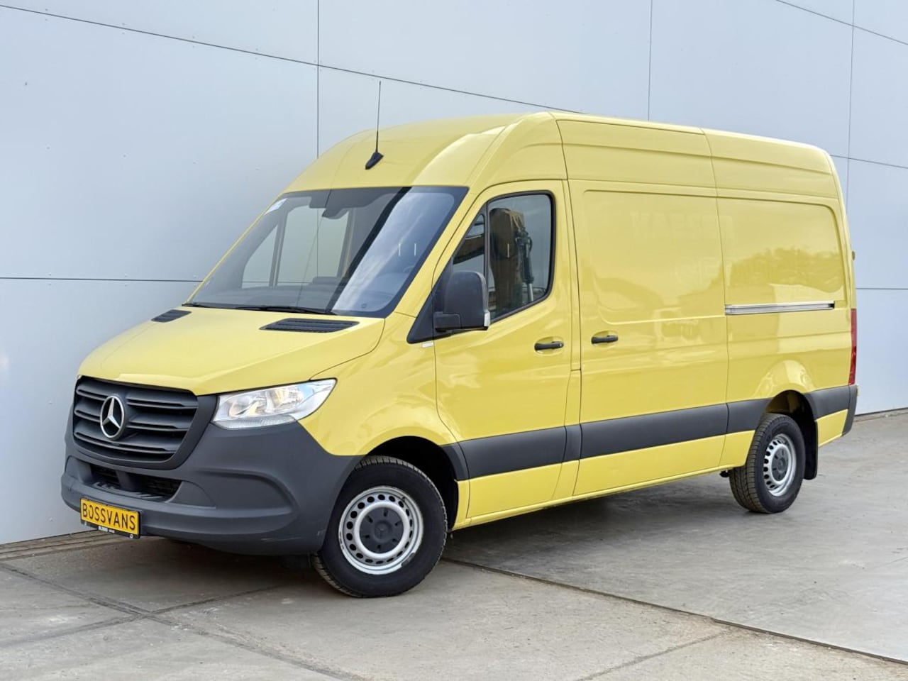 Mercedes-Benz Sprinter - 319 3.0 CDI 6 Cilinder Automaat L2H2 Dubbele Schuifdeur 3.5t Trekhaak Cruise Control Clima - AutoWereld.nl