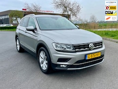 Volkswagen Tiguan - 1.5 TSI ACT Highline, Aut, Acc, Cam, Navi, Pdc, Stoelvrw, Leder, LED, 1e eig afk, Geen imp