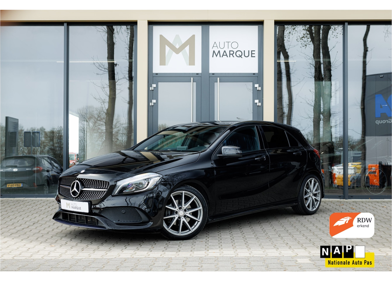 Mercedes-Benz A-klasse - 200 Aut. 157PK | Motorsport Edition | AMG | 18" LM Velgen | Sportstoelen | Navigatie | LED - AutoWereld.nl