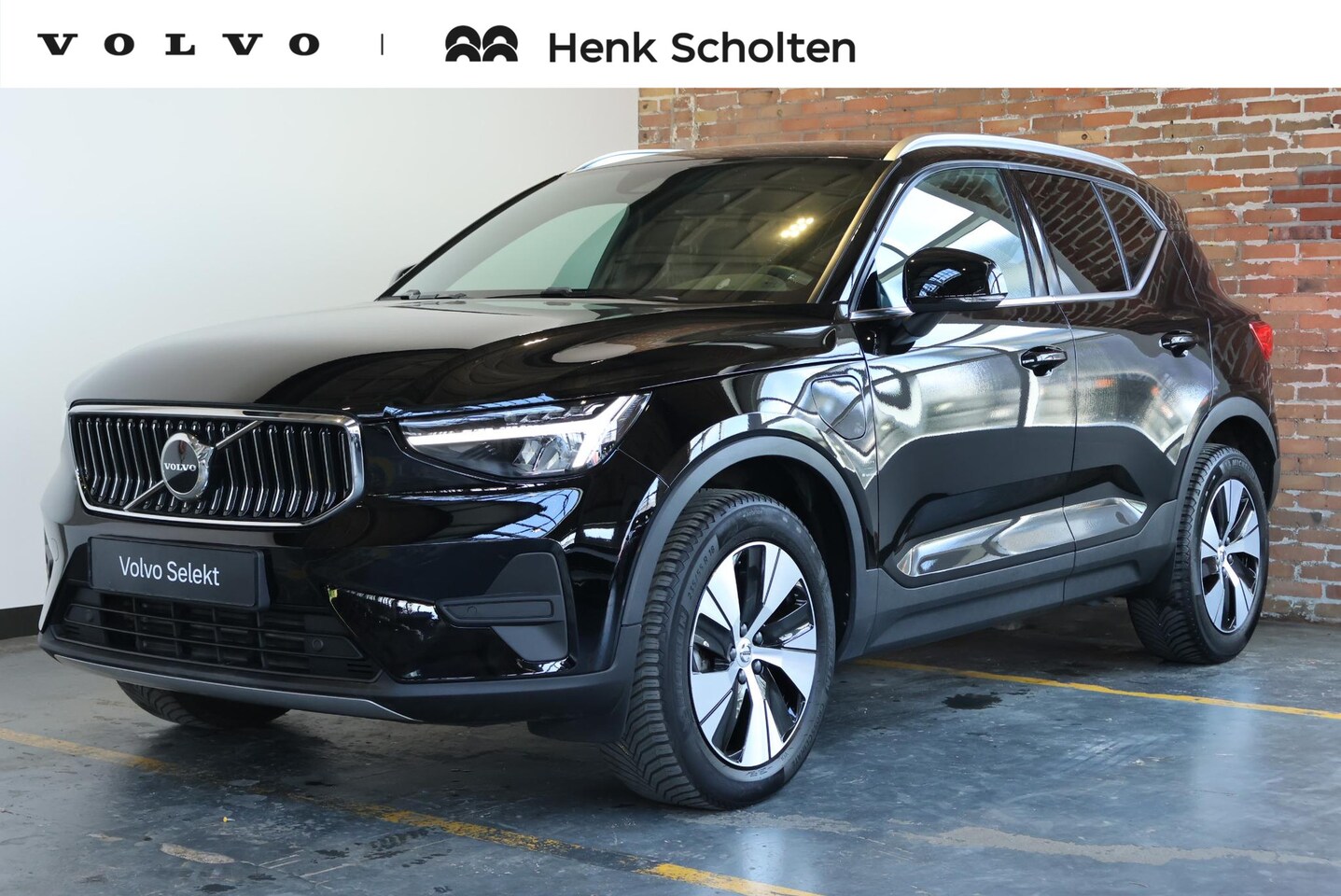 Volvo XC40 - T4 Plug-in hybrid Core Bright | Verwarmbare voorstoelen en stuurwiel | Apple carplay/Andro - AutoWereld.nl